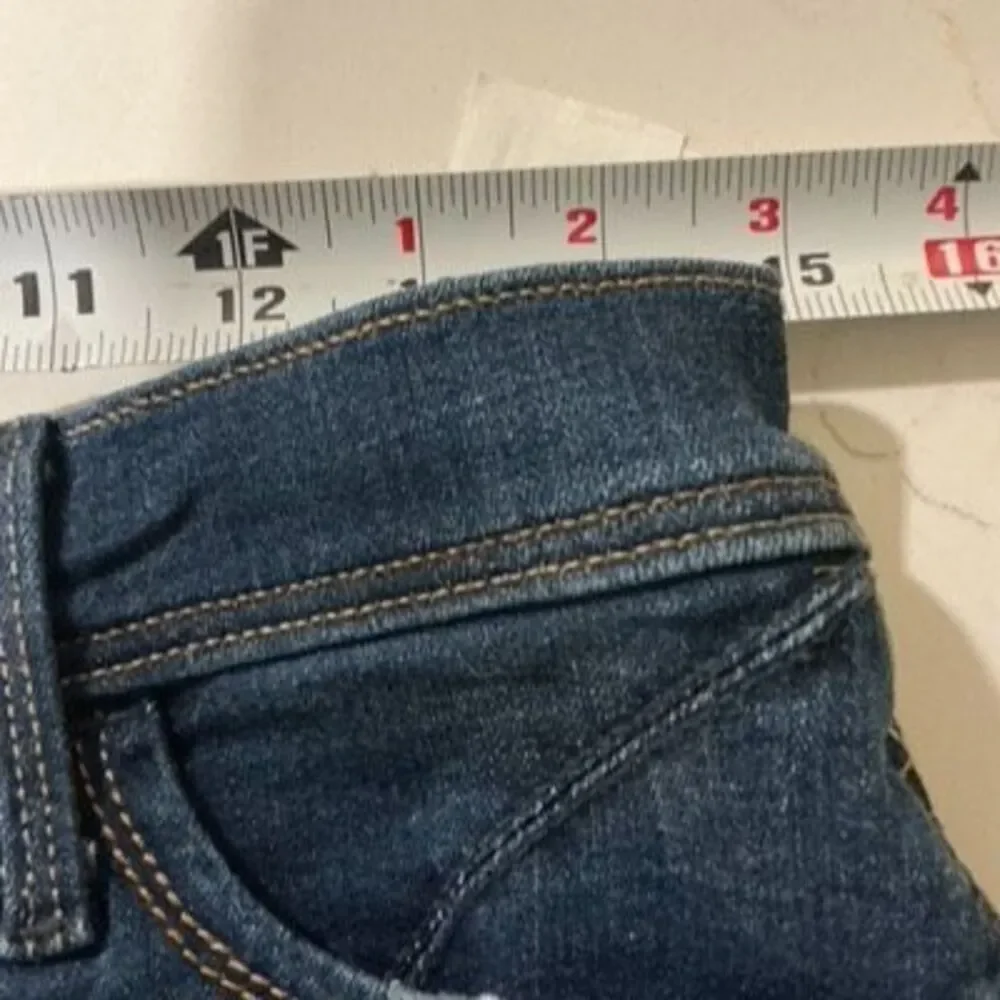 Hollister Short Short High Rise Jean Shorts Sz 11- 30” Destroyed Stretch